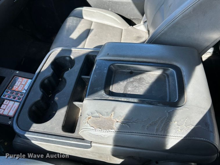 image for item NL9579 2015 Chevrolet Silverado 2500HD  Double Cab utility bed pickup truck