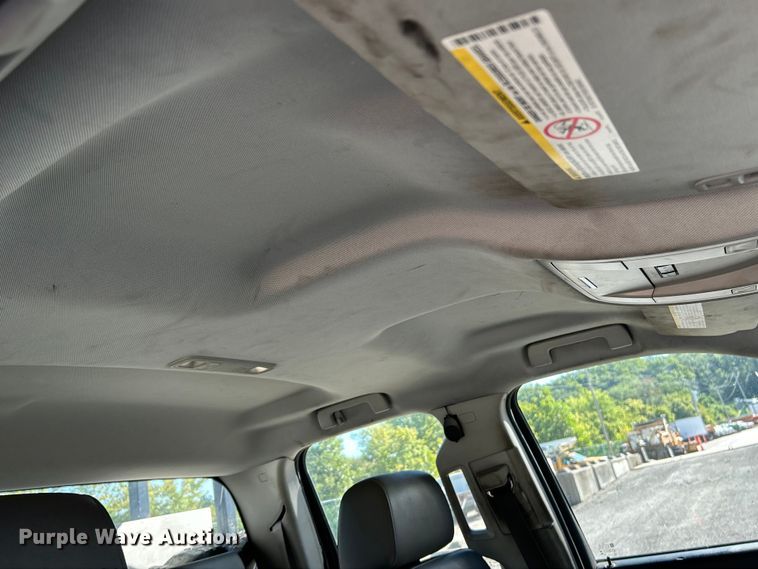 image for item NL9579 2015 Chevrolet Silverado 2500HD  Double Cab utility bed pickup truck