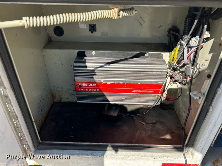 image for item NL9579 2015 Chevrolet Silverado 2500HD  Double Cab utility bed pickup truck