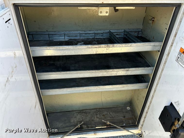 image for item NL9579 2015 Chevrolet Silverado 2500HD  Double Cab utility bed pickup truck