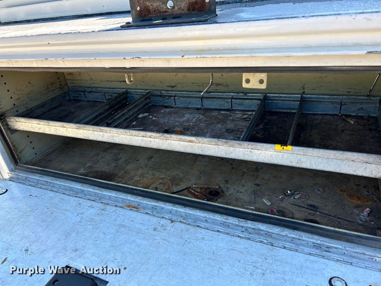 image for item NL9579 2015 Chevrolet Silverado 2500HD  Double Cab utility bed pickup truck