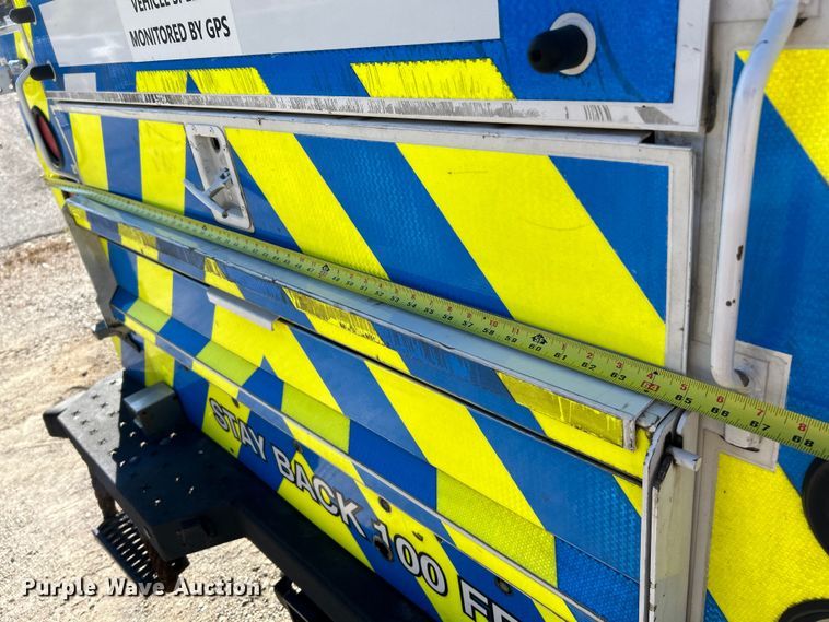 image for item NL9579 2015 Chevrolet Silverado 2500HD  Double Cab utility bed pickup truck