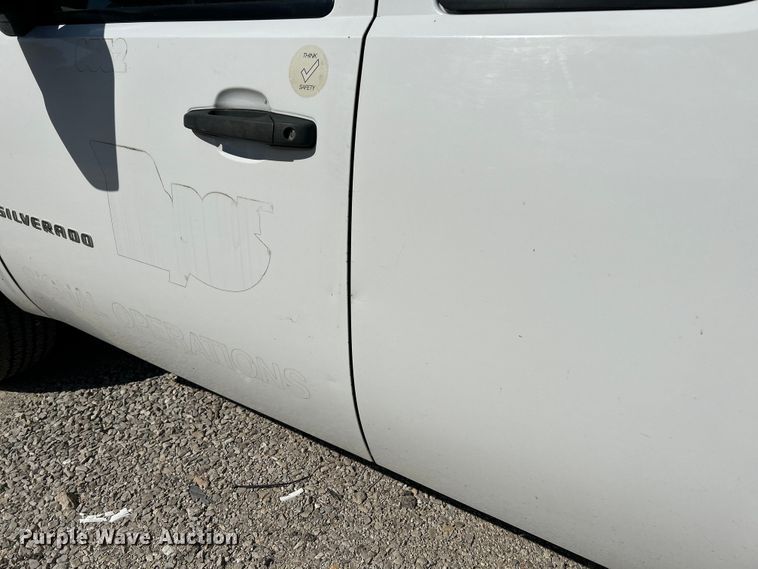 image for item NL9580 2008 Chevrolet Silverado 1500  Ext. Cab pickup truck