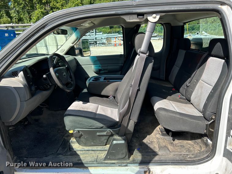 image for item NL9580 2008 Chevrolet Silverado 1500  Ext. Cab pickup truck