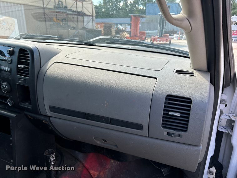 image for item NL9580 2008 Chevrolet Silverado 1500  Ext. Cab pickup truck