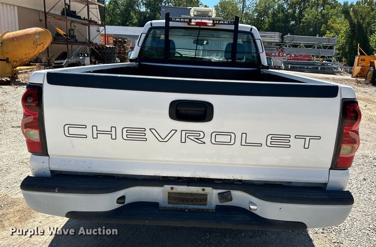 image for item NL9581 2005 Chevrolet Silverado 1500  pickup truck