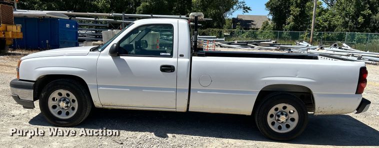 image for item NL9581 2005 Chevrolet Silverado 1500  pickup truck