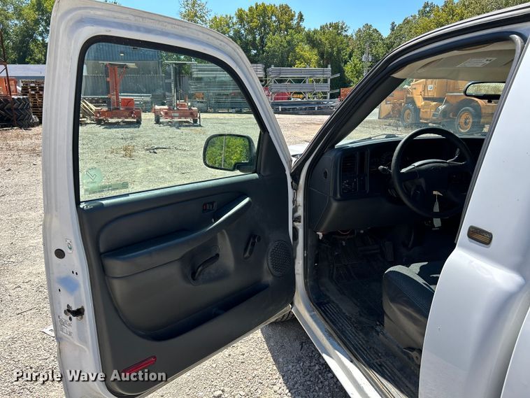 image for item NL9581 2005 Chevrolet Silverado 1500  pickup truck