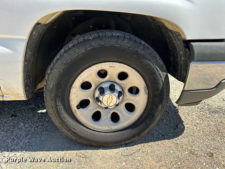 image for item NL9581 2005 Chevrolet Silverado 1500  pickup truck