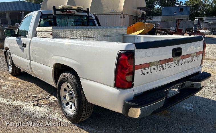 image for item NL9582 2005 Chevrolet Silverado 1500  pickup truck