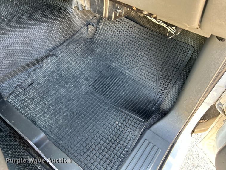 image for item NL9582 2005 Chevrolet Silverado 1500  pickup truck