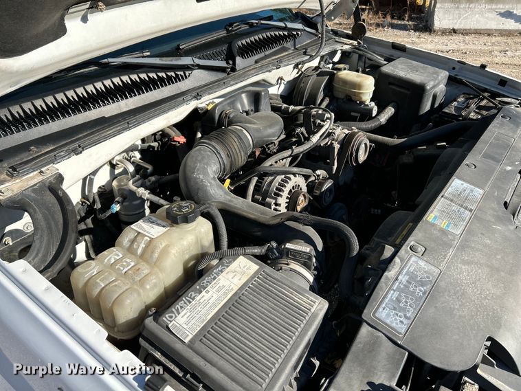 image for item NL9582 2005 Chevrolet Silverado 1500  pickup truck