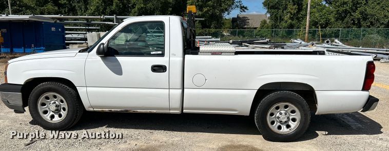 image for item NL9583 2005 Chevrolet Silverado 1500  pickup truck