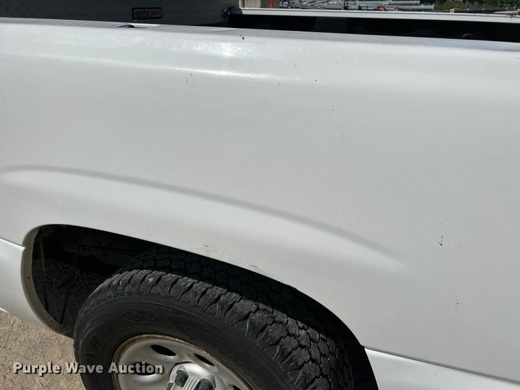 image for item NL9583 2005 Chevrolet Silverado 1500  pickup truck