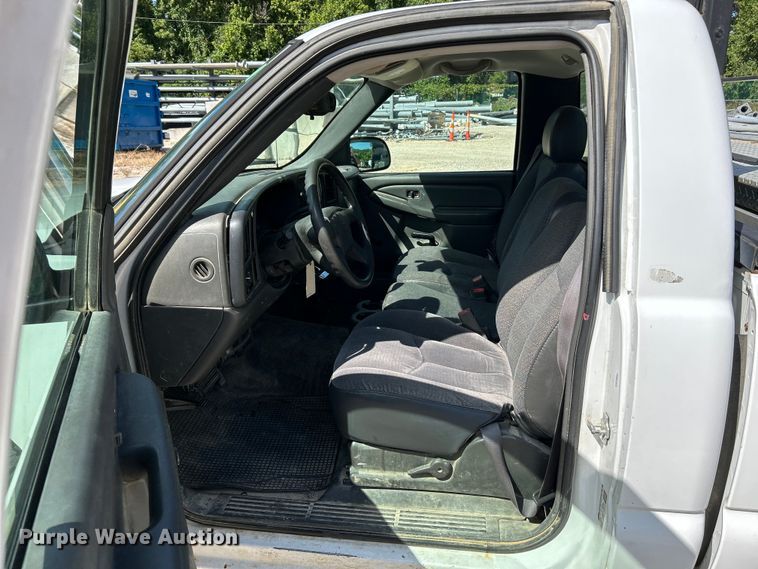 image for item NL9583 2005 Chevrolet Silverado 1500  pickup truck