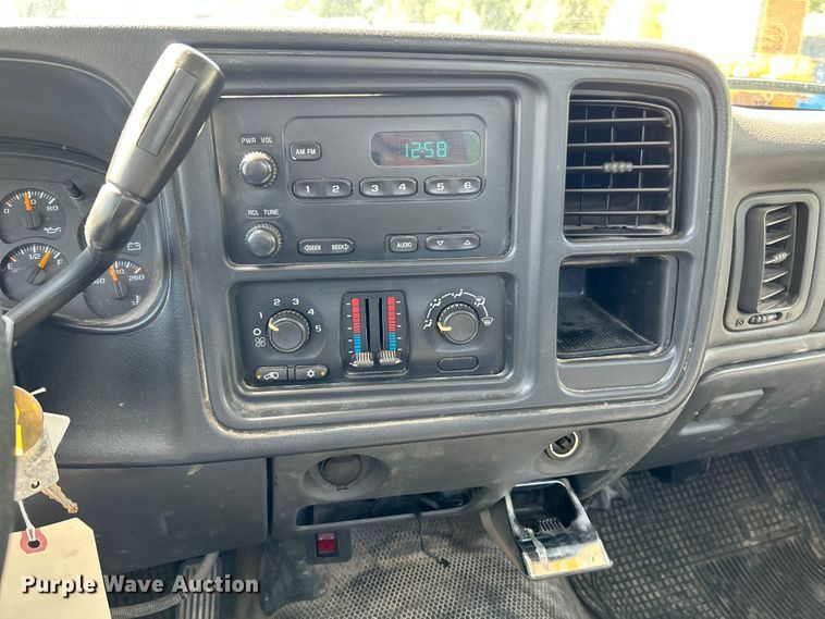 image for item NL9583 2005 Chevrolet Silverado 1500  pickup truck