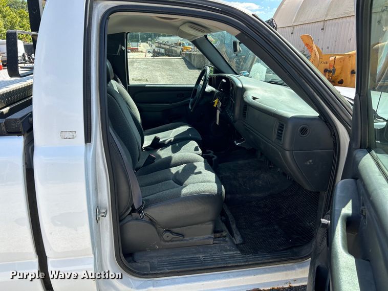 image for item NL9583 2005 Chevrolet Silverado 1500  pickup truck