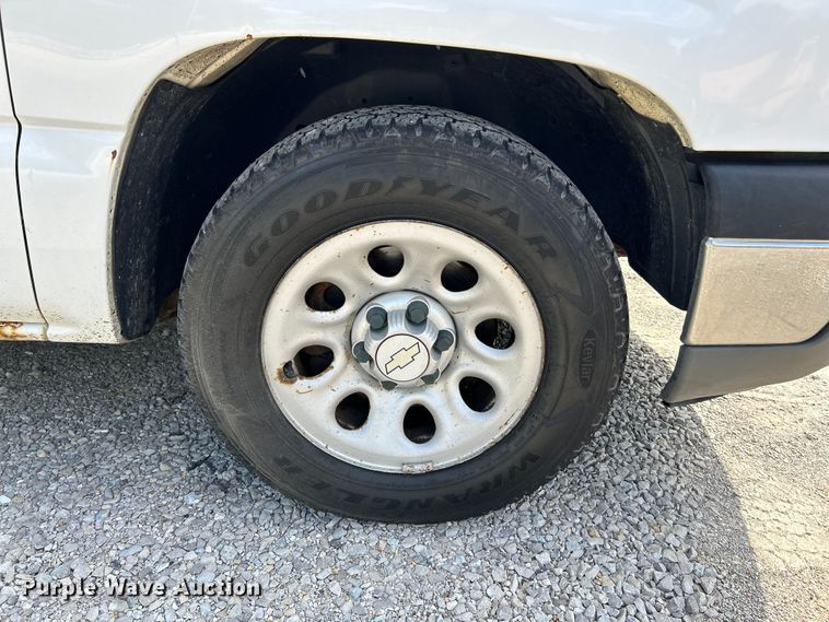 image for item NL9583 2005 Chevrolet Silverado 1500  pickup truck