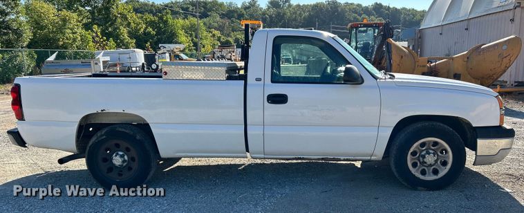 image for item NL9584 2005 Chevrolet Silverado 1500  pickup truck