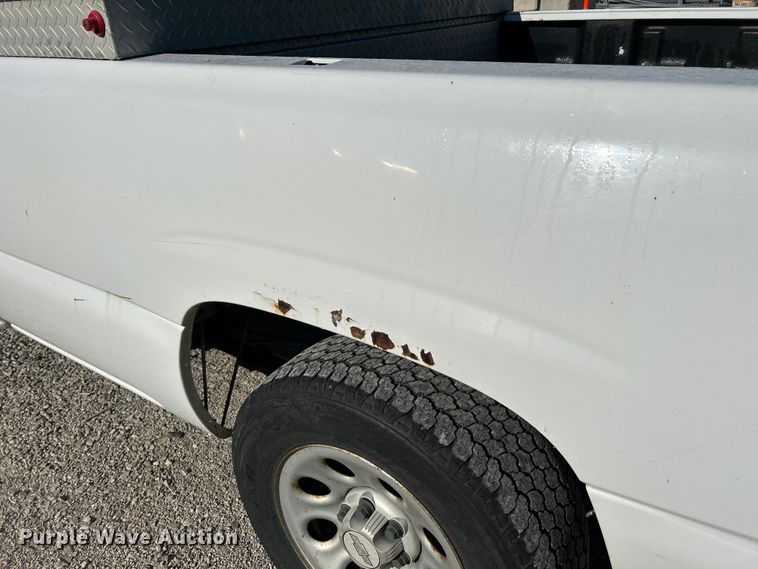 image for item NL9584 2005 Chevrolet Silverado 1500  pickup truck