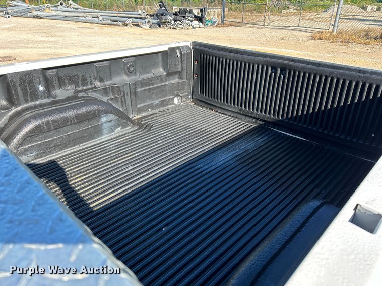 image for item NL9584 2005 Chevrolet Silverado 1500  pickup truck