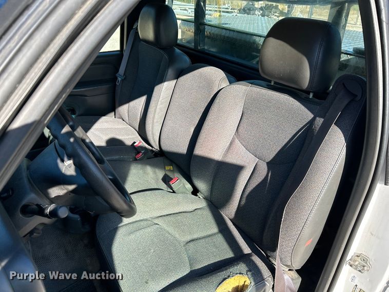 image for item NL9584 2005 Chevrolet Silverado 1500  pickup truck