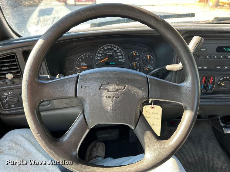 image for item NL9584 2005 Chevrolet Silverado 1500  pickup truck