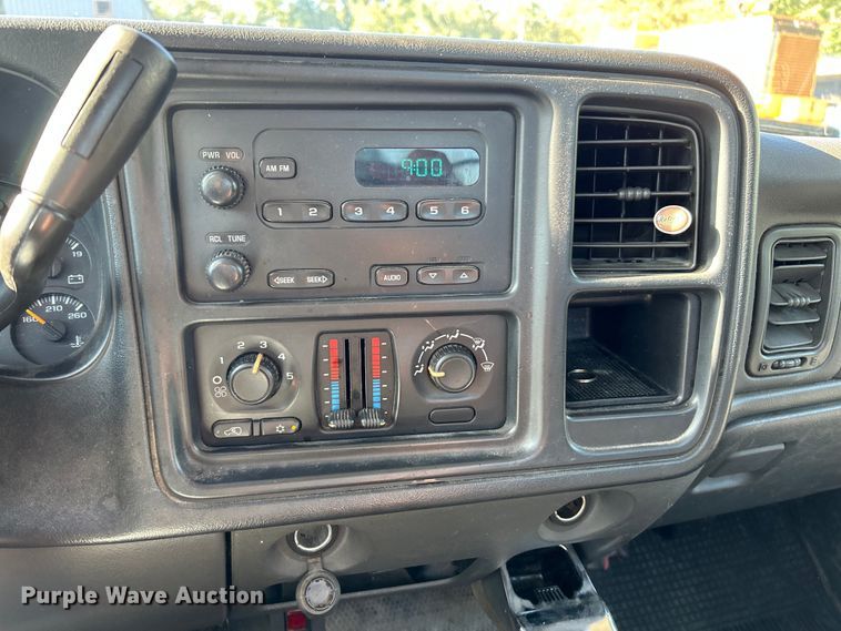 image for item NL9584 2005 Chevrolet Silverado 1500  pickup truck