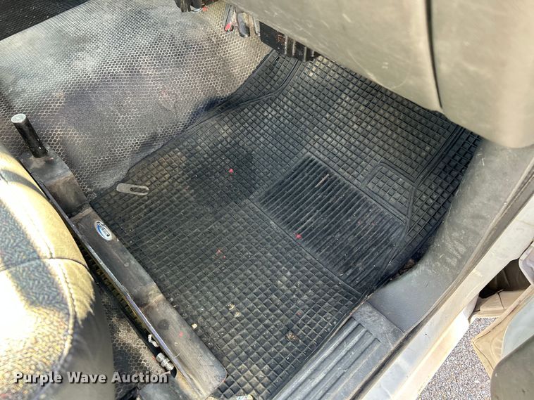 image for item NL9584 2005 Chevrolet Silverado 1500  pickup truck