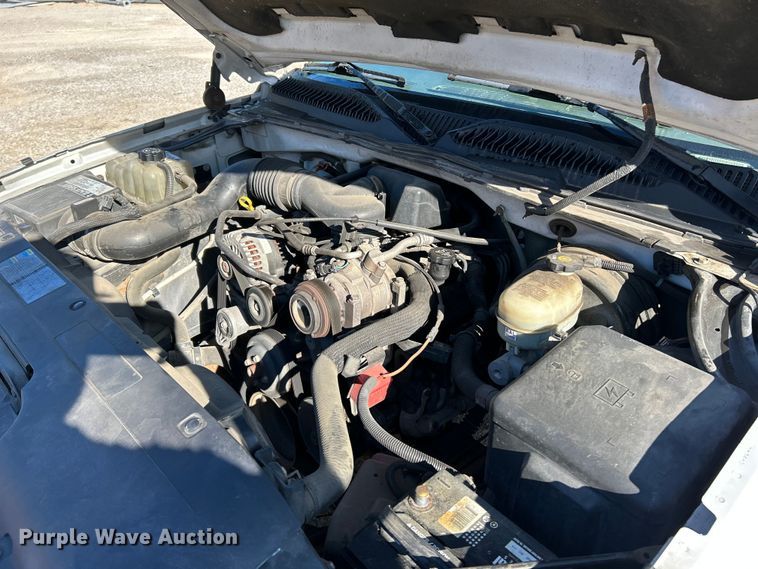 image for item NL9584 2005 Chevrolet Silverado 1500  pickup truck