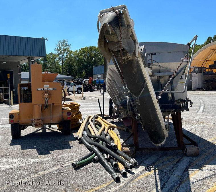 image for item NL9585 Voeller Mud-Jack H-200  concrete pump