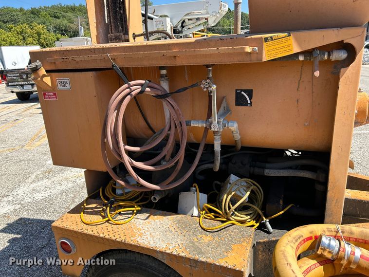 image for item NL9585 Voeller Mud-Jack H-200  concrete pump