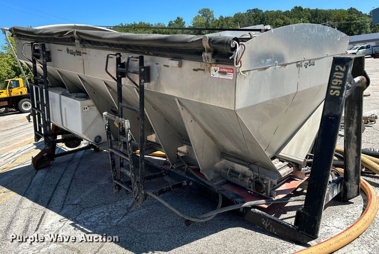 image for item NL9585 Voeller Mud-Jack H-200  concrete pump