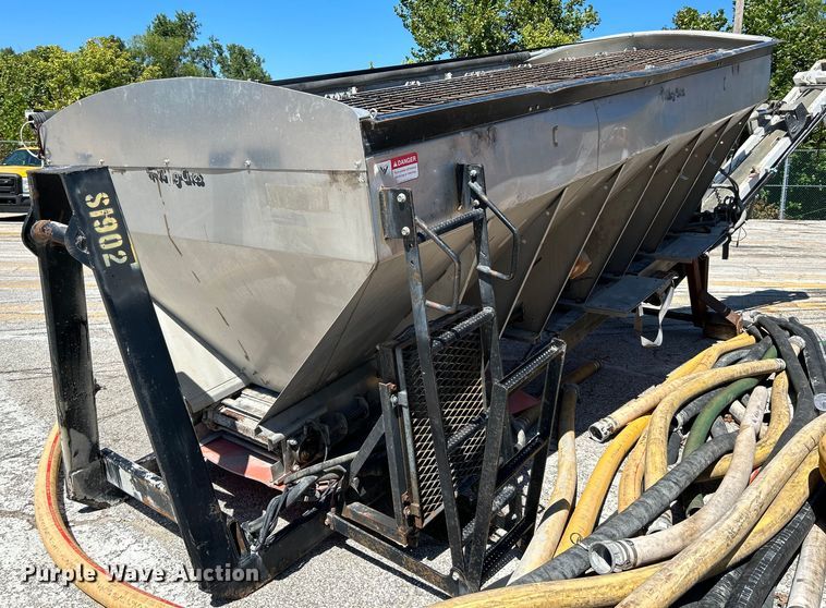 image for item NL9585 Voeller Mud-Jack H-200  concrete pump