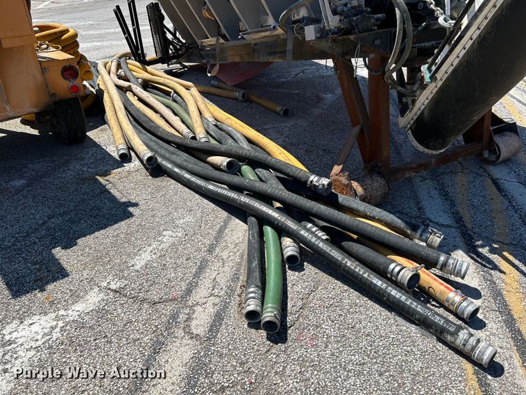 image for item NL9585 Voeller Mud-Jack H-200  concrete pump