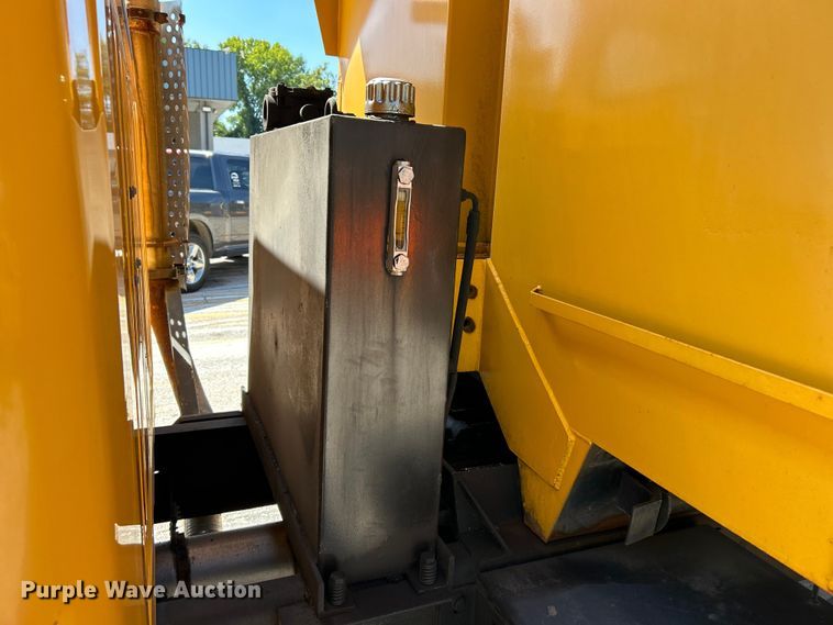 image for item NL9587 2001 International 4900  dump truck