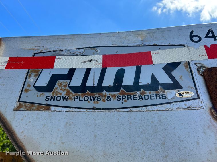 image for item NL9587 2001 International 4900  dump truck