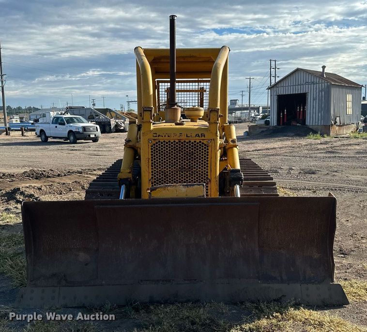 image for item NP9449 1960 Caterpillar D6B  dozer