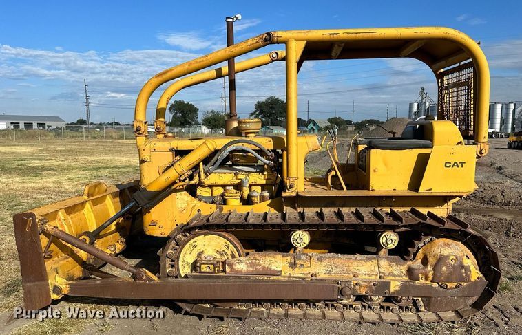 image for item NP9449 1960 Caterpillar D6B  dozer
