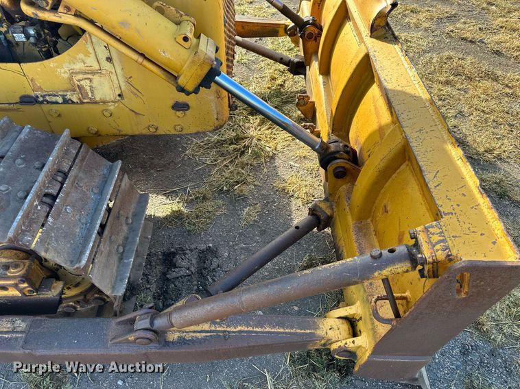 image for item NP9449 1960 Caterpillar D6B  dozer