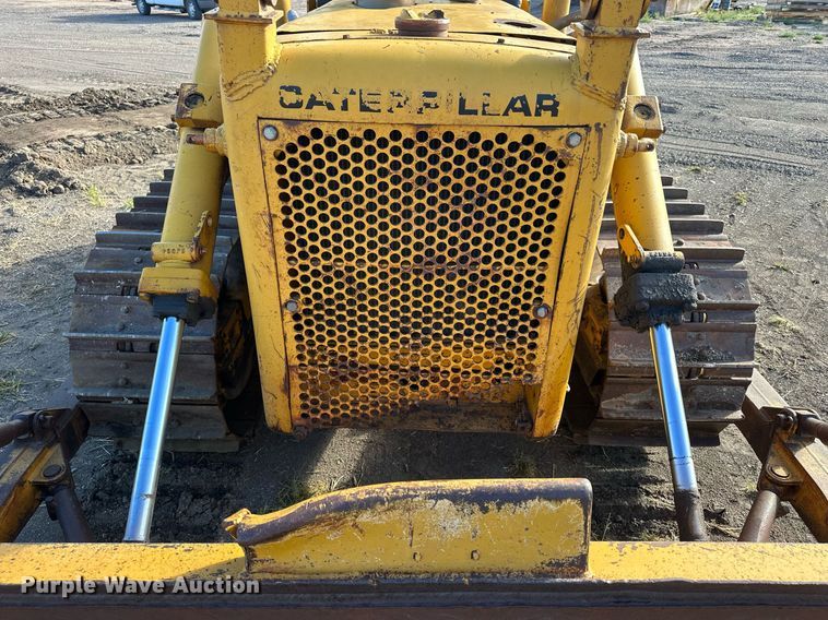 image for item NP9449 1960 Caterpillar D6B  dozer
