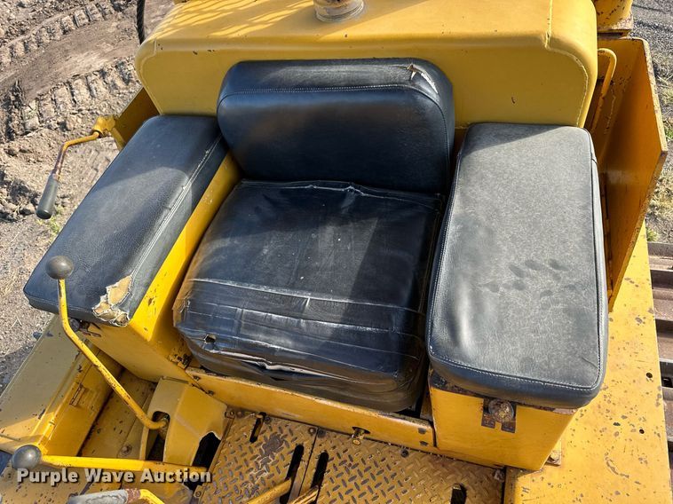 image for item NP9449 1960 Caterpillar D6B  dozer