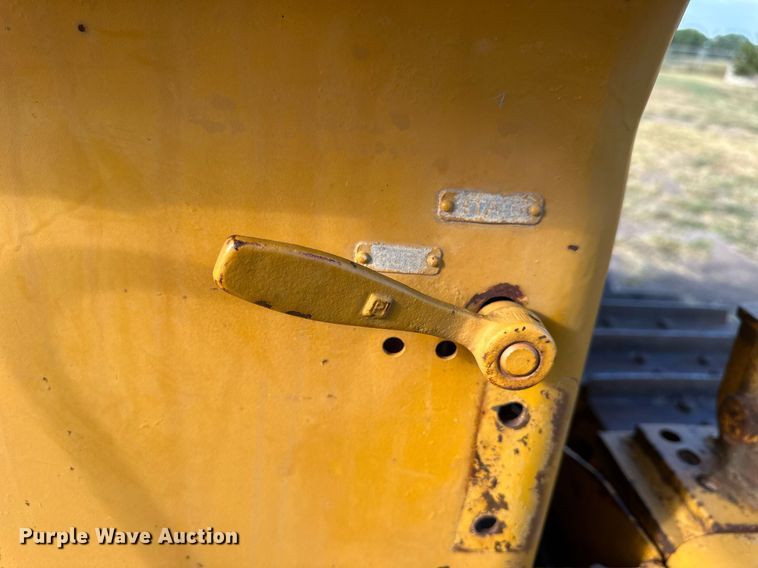 image for item NP9449 1960 Caterpillar D6B  dozer