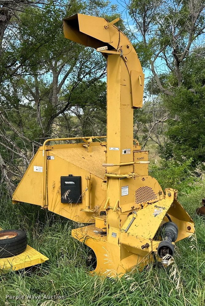 image for item NP9451 1993 Vermeer BC906  wood chipper
