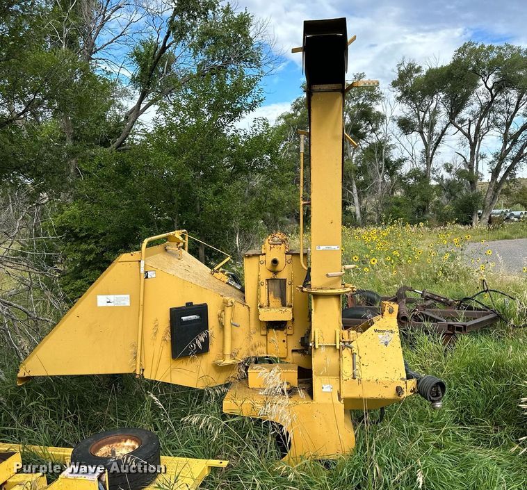 image for item NP9451 1993 Vermeer BC906  wood chipper