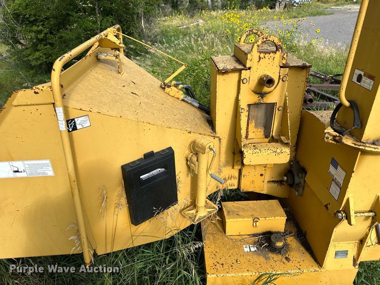 image for item NP9451 1993 Vermeer BC906  wood chipper