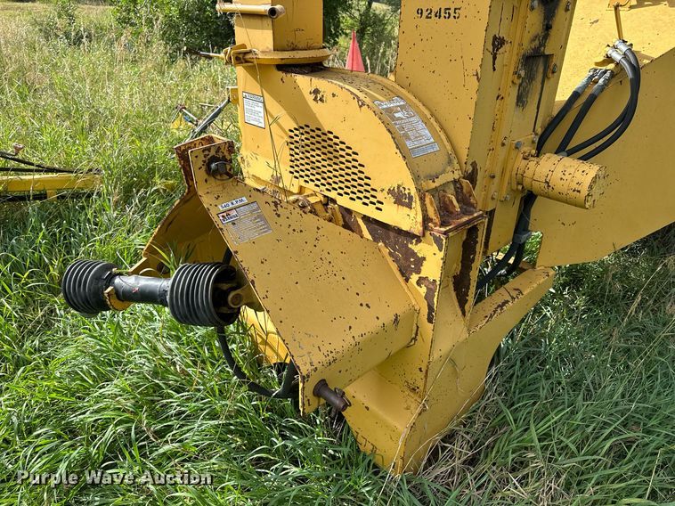 image for item NP9451 1993 Vermeer BC906  wood chipper