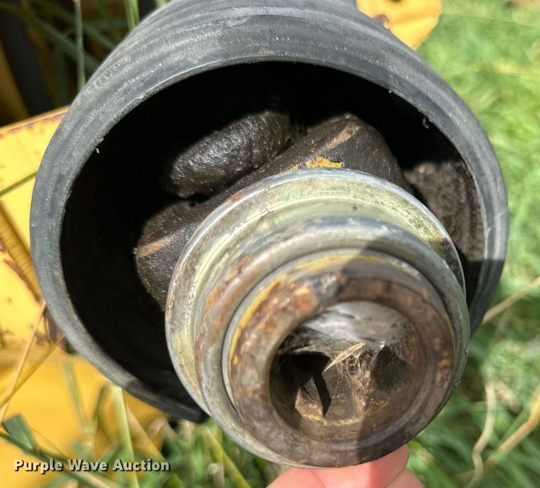 image for item NP9451 1993 Vermeer BC906  wood chipper