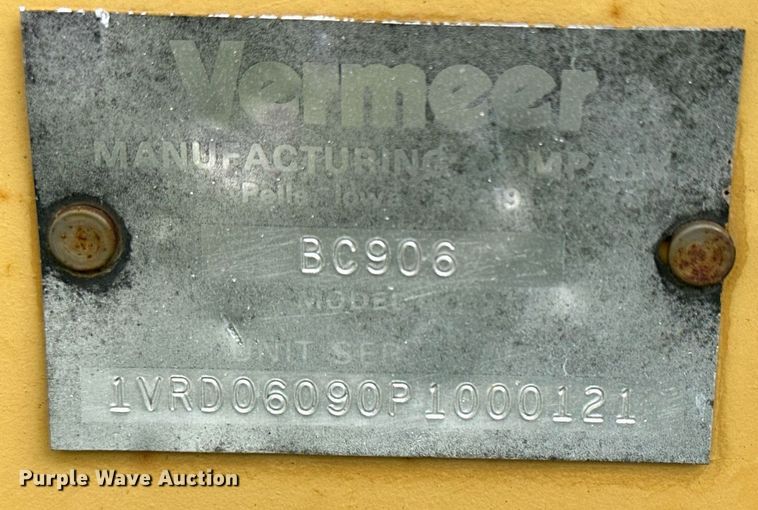image for item NP9451 1993 Vermeer BC906  wood chipper