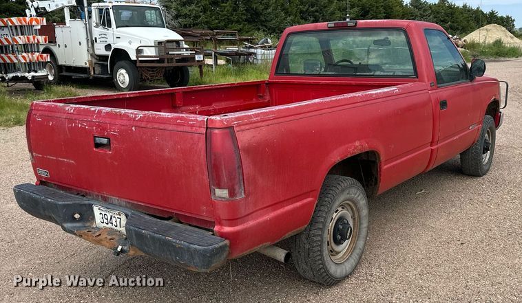 image for item NP9452 1994 Chevrolet K1500  pickup truck